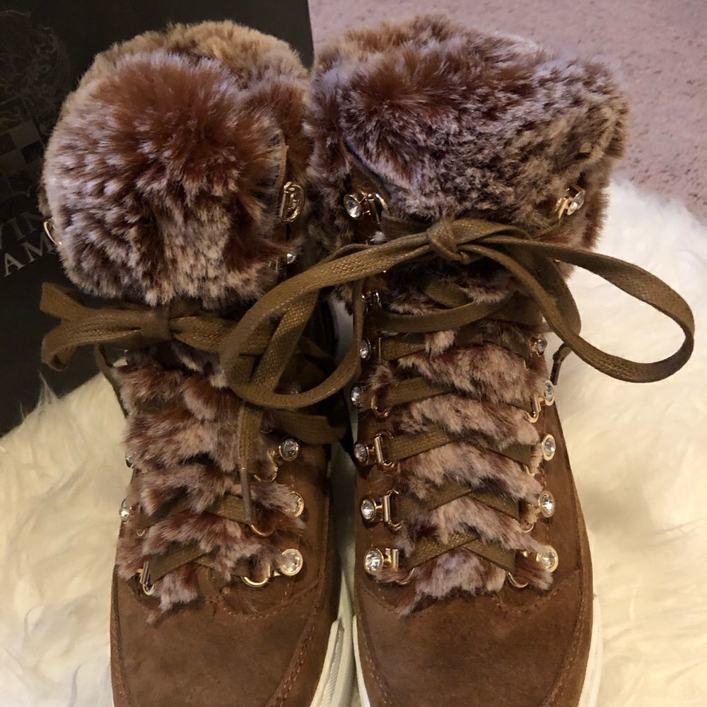 Vince Camuto “Shelsta” Winter Brown Booties - Picture 2 of 7